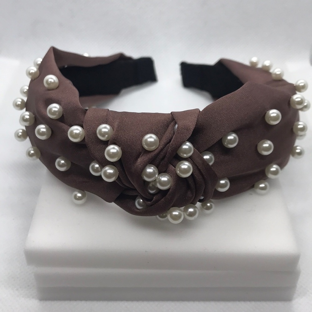NWOT Pearl Headband in Mocha
